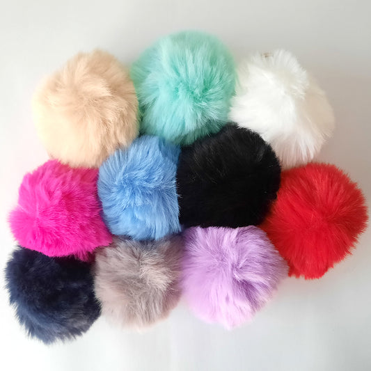 Pom Pom - 7cm Keychains